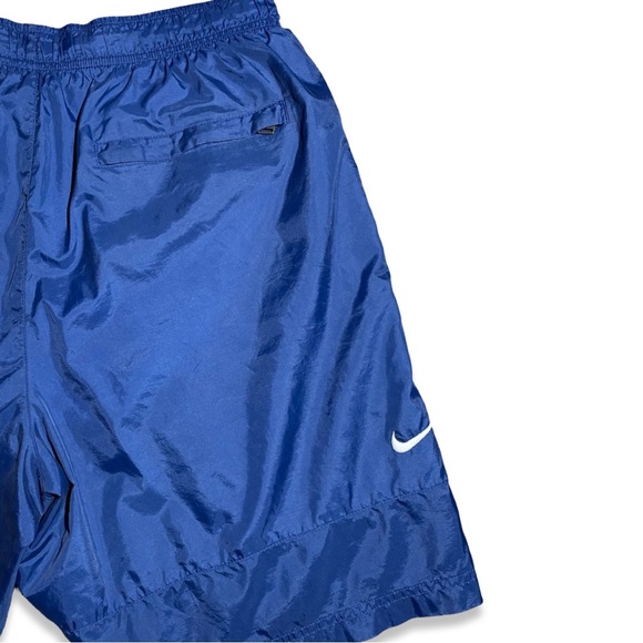 Vintage Y2K Nike Shorts - Picture 5 of 6
